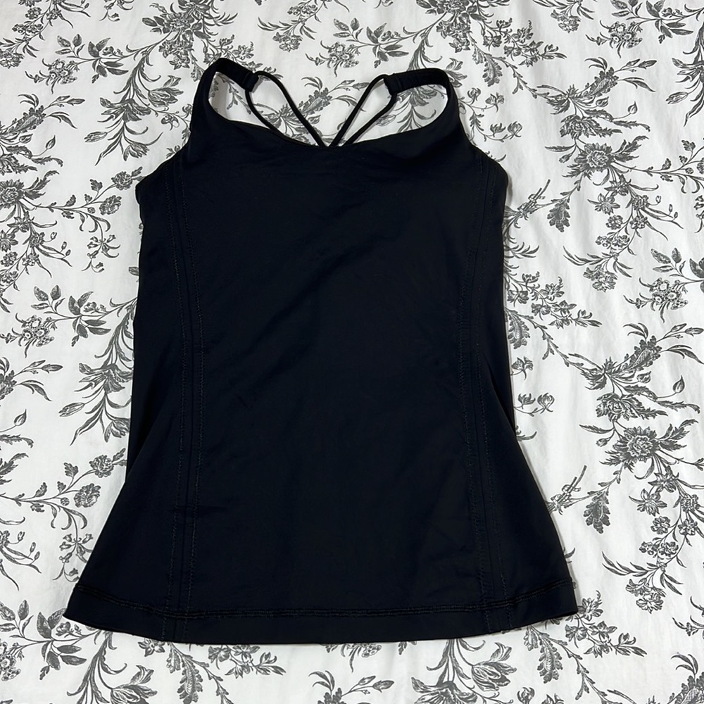 Lululemon free to be tank